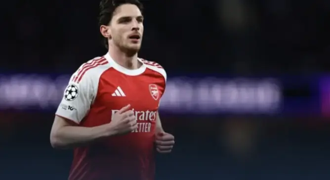 Arsenal Advance as Creativity Concerns Remain